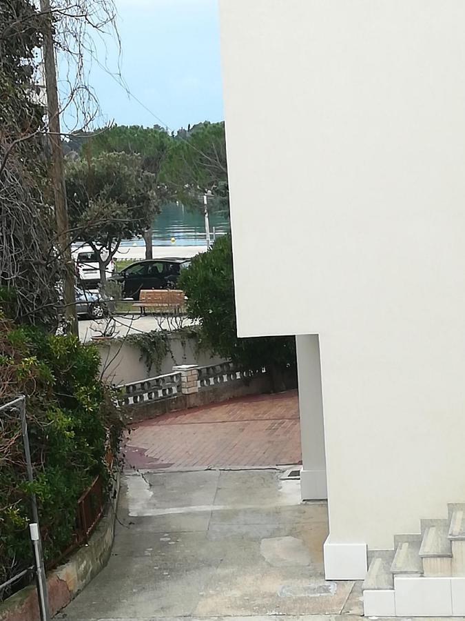 Apartments By The Sea Novalja, Pag - 17973 Esterno foto